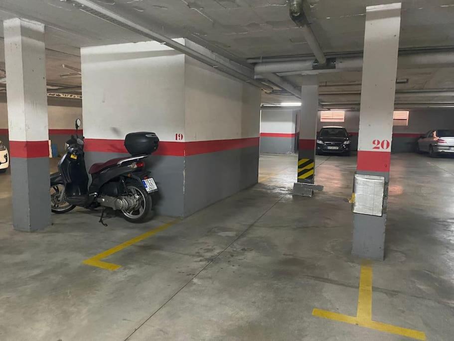 Lujoso Piso Centro Aparcamiento Privado, Terraza & Ac Apartment Málaga Exterior foto